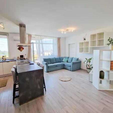 Mirvana Azur Skyview Apartment Timişoara