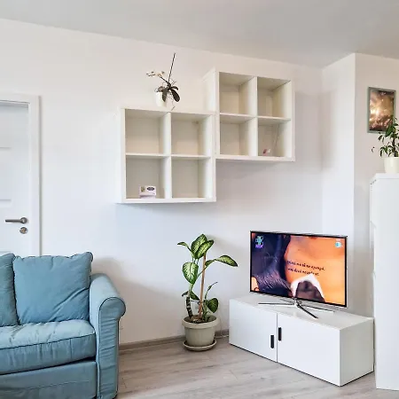 Mirvana Azur Skyview *