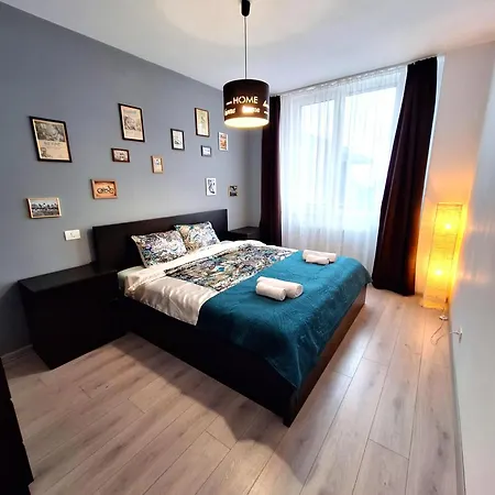 Mirvana Azur Skyview Apartment *