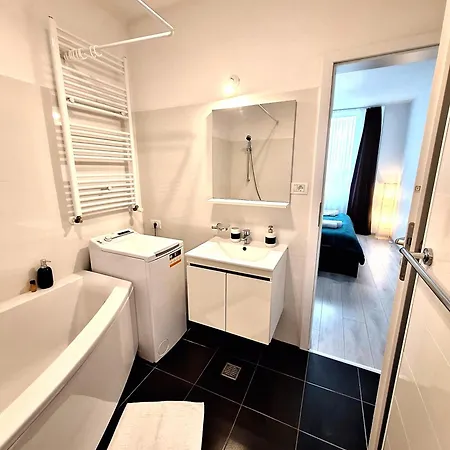 Apartment Mirvana Azur Skyview