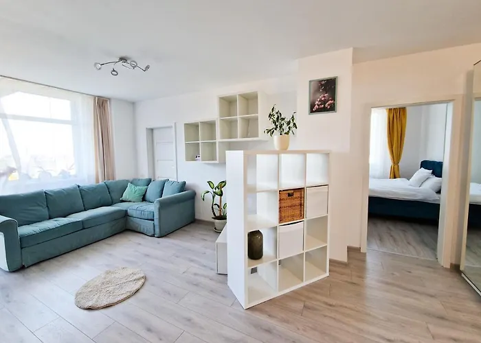 Mirvana Azur Skyview