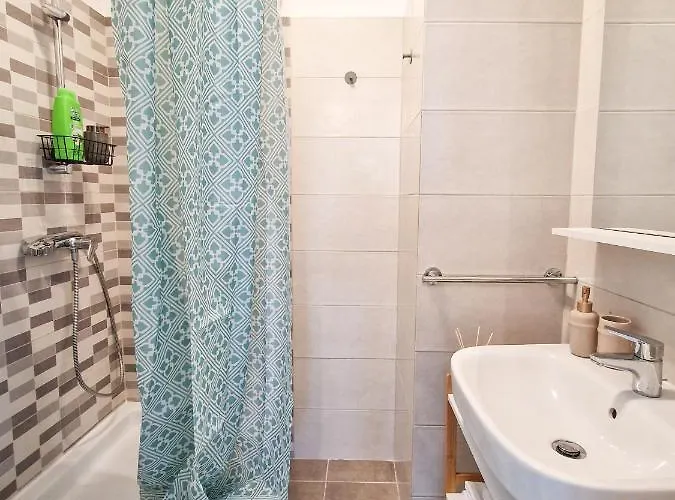 Apartment Mirvana Azur Skyview