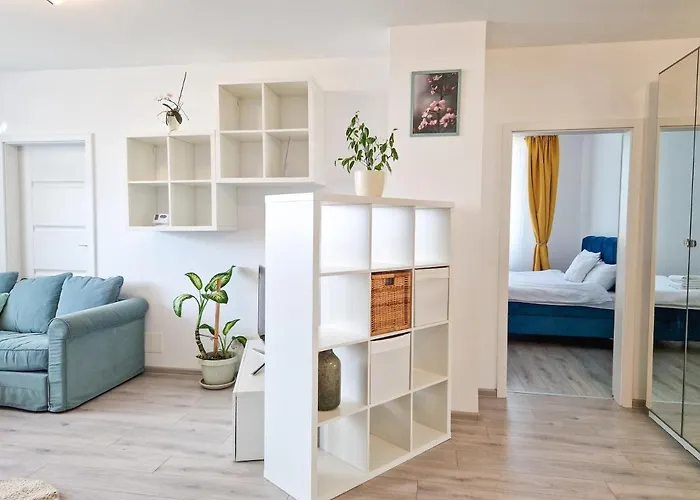 Mirvana Azur Skyview